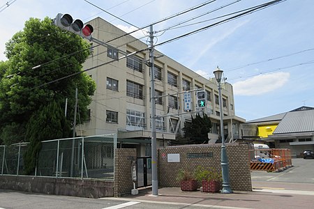 柏原市立柏原中学校