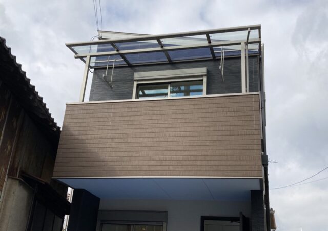 バルコニーの屋根工事